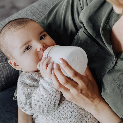 苏维妮 硅胶奶瓶 宽口径 进口新生儿宝宝 0个月以上 奶嘴流量可调节 仿母乳型 防摔 180ml 商品图7
