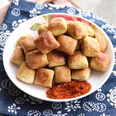 云南石屏特产包浆豆腐烧烤小豆腐爆浆奶嫩豆腐臭豆腐送蘸料 商品图3