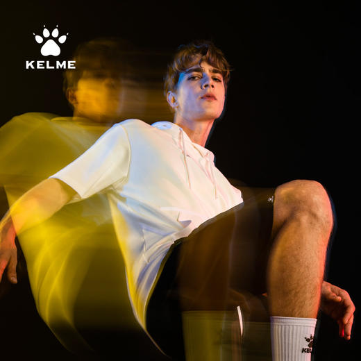 kelme卡尔美 运动休闲短袖新款春夏连帽T恤宽松男士综训上衣 商品图2