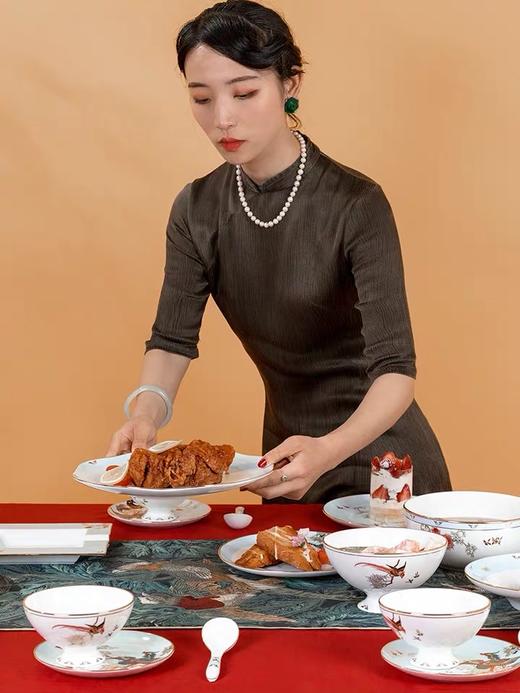 【百鸟朝凤】奥唯颐和园 碗碟套装家用乔迁礼物景德镇碗盘餐具 中国风百鸟朝凤 六人食30头/十人食60头 商品图2