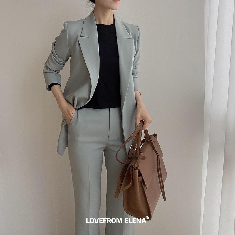 无扣腰带西装&微喇西装裤