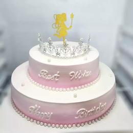粉色双层皇冠蛋糕（装饰物不可食用）（动植物混合奶油）