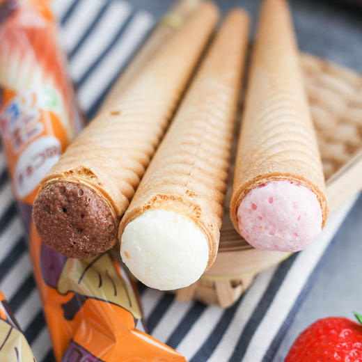 日本进口固力果三兄弟雪糕筒饼干87g 商品图1