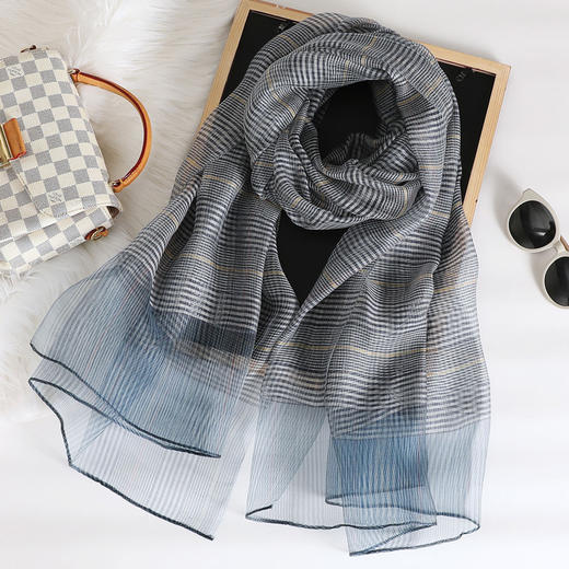 春秋英伦格子丝巾 围巾时尚饰品女士丝巾 商品图0