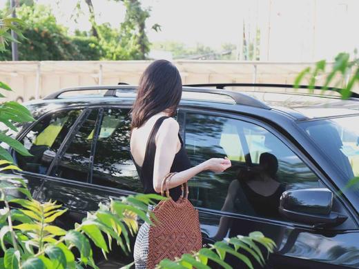 TOTEME   米白/黑色/橘色NICE V领螺旋针织背心 商品图2