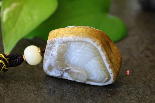 和田玉(白玉)石包玉籽料挂件--财粮满仓/代代数钱 70.856g