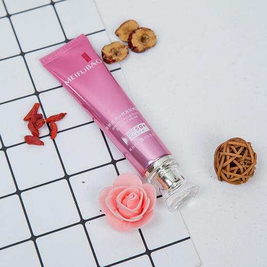 美肤宝美白隔离防晒霜SPF50+PA+++ 商品图4