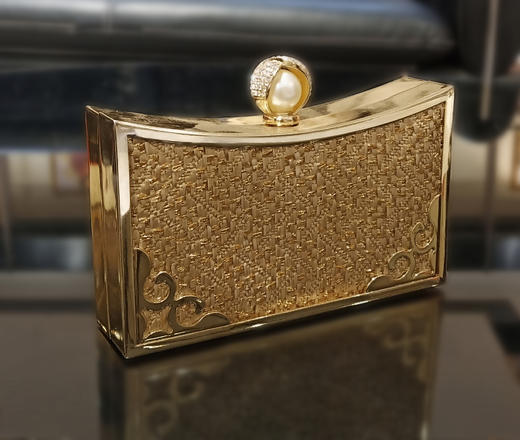 【伯妮斯茵】3J6715--金色陈列手包 商品图1