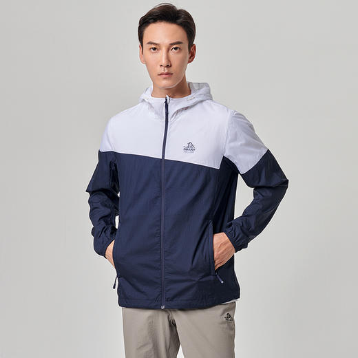 【春节不打烊，正常发货】PELLIOT伯希和 男士新款衣 外套皮肤风衣遮阳服装 11021215 商品图1