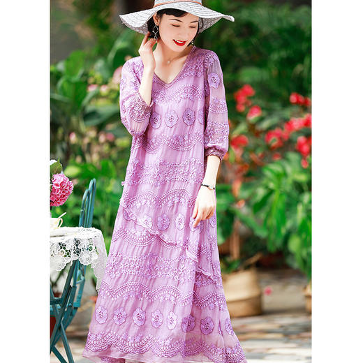 NYT-20011新款七分袖绣花纯色打底裙气质V领重工刺绣连衣裙 商品图0