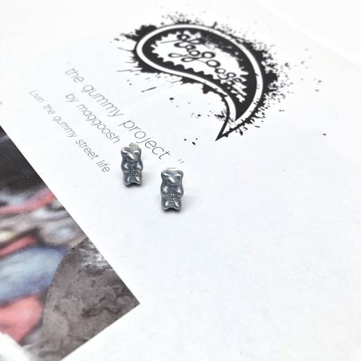 北京仓｜Maggoosh-Gummy-蓝色树莓小熊 耳钉［希腊设计师］ 商品图2