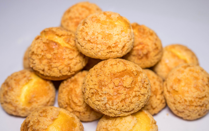 预定淡奶菠萝泡芙上午7点后预定第二天下午出货