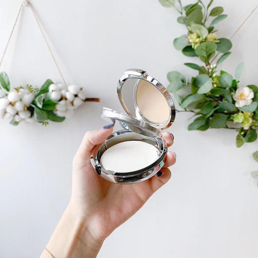 Chantecaille香缇卡清透粉饼10g 控油定妆持久水润保湿遮瑕petal 商品图2