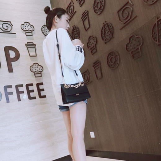 西村名物新款时尚牛皮链条单肩斜挎包百搭insX39CA3094101W 商品图0