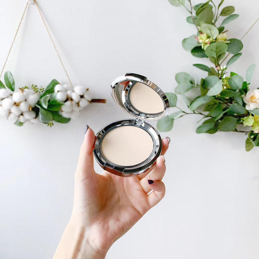 Chantecaille香缇卡清透粉饼10g 控油定妆持久水润保湿遮瑕petal 商品图1