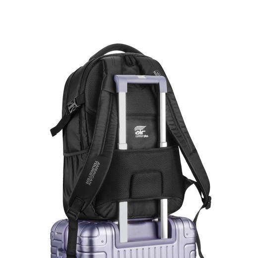 【美旅】轻便耐磨 男士通勤商务 多隔层大容量 舒适背负 减震肩带  独立加厚电脑保护层 通风背板  双肩包BX9升级 商品图1