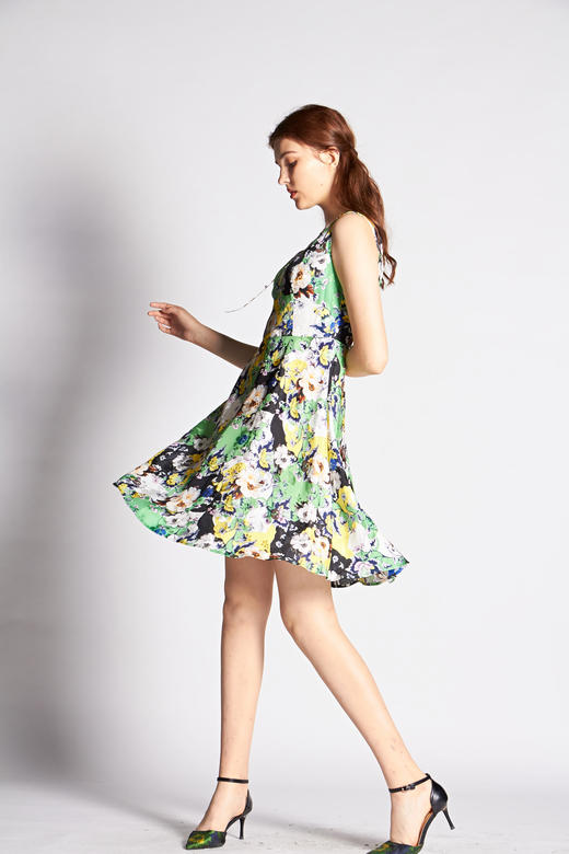 【伯妮斯茵】2S63414--绿色连衣裙--开花的果树--《燃烧的灵魂--梵高》 商品图3