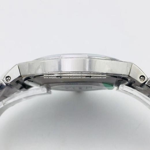 8F Factory强势推荐 市场最高版本Vacheron Constantin 江诗丹顿 Overseas 纵横四海腕表 ！江诗丹顿此款腕表多少人是“慕名而来”，源自尊达大师的设计，粗犷的表壳，尽显 商品图6