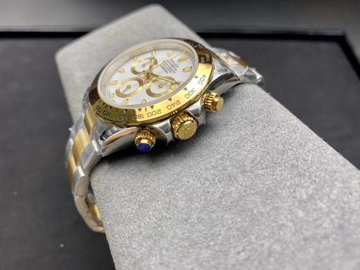 TW 新款蚝式恒动宇宙计时型迪通拿 904L钢腕表 这项设计最新设计将高科技与非凡美共冶一炉。【表壳】尺寸40Mm，蚝式表壳保证防水100米，表壳以整块实心904L钢造而成。【镜面】镜面以蓝宝水晶制造 商品图11