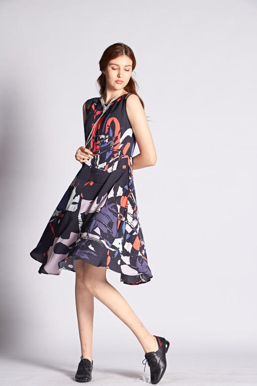 【伯妮斯茵】2S6391--黑色连衣裙--盛开的杏树--《燃烧的灵魂--梵高》 商品图1