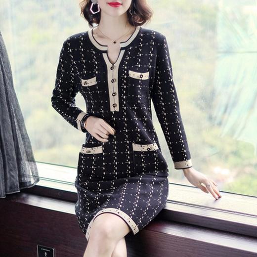 NYL-4633003新款格子长袖V领修身显瘦中长裙 商品图1