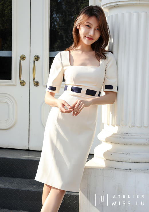 AtelierMissLu /Bianca-奶白藏青系带方领修身裙 商品图13