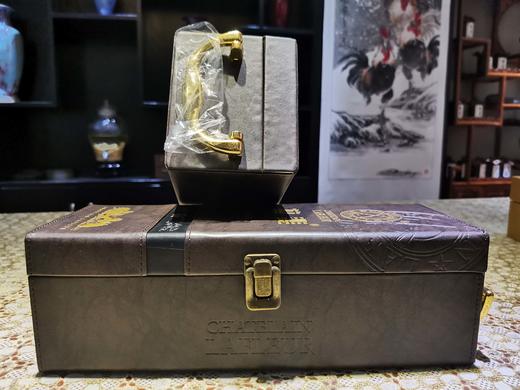 拉斐酒黑色包装盒（金色手提把） 商品图1