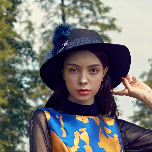 6M002--《阅读者》主题紫貂毛呢圆沿帽--《画尽世间光影，只为挚爱女人》 商品图1