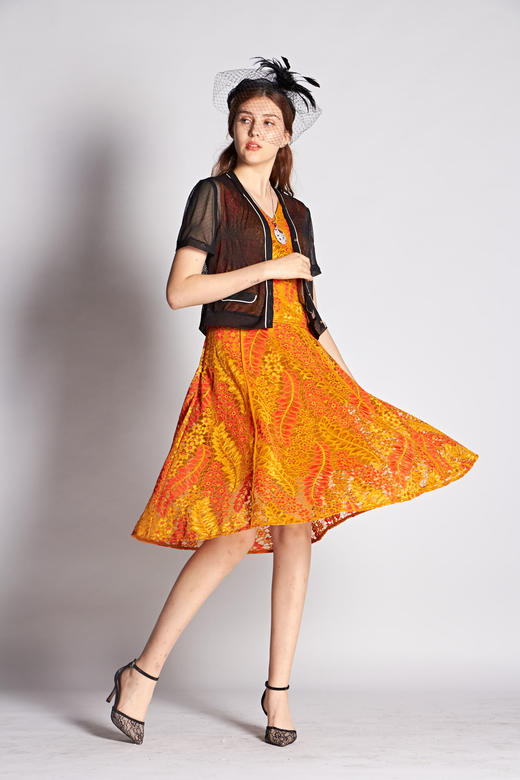 【伯妮斯茵】2T6372--黄色T恤--收获--《燃烧的灵魂--梵高》 商品图2