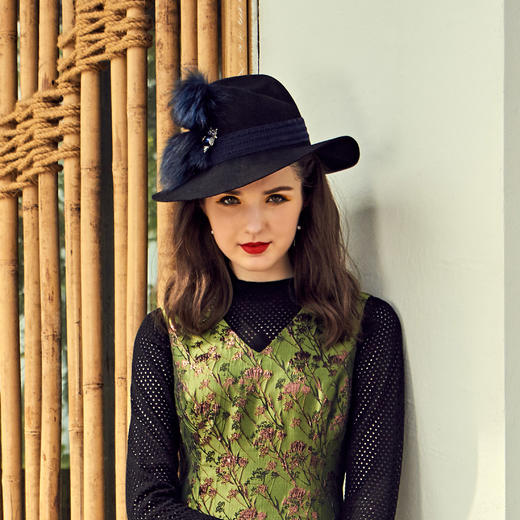 6M002--《阅读者》主题紫貂毛呢圆沿帽--《画尽世间光影，只为挚爱女人》 商品图2