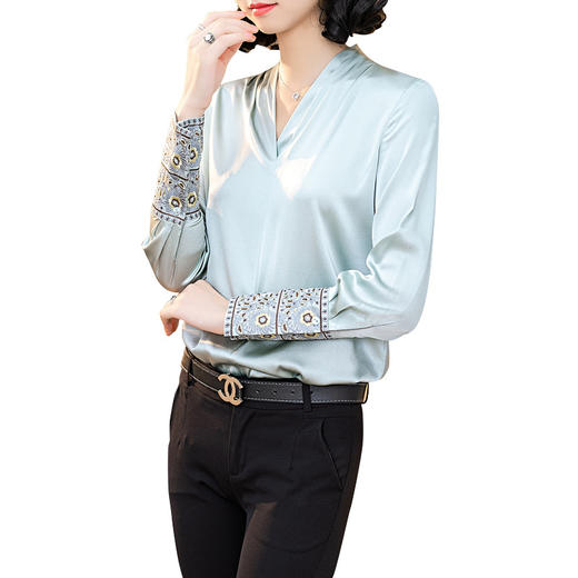 NYT-Y04新款修身时尚洋气缎面真丝衬衫修身气质v领刺绣上衣 商品图4