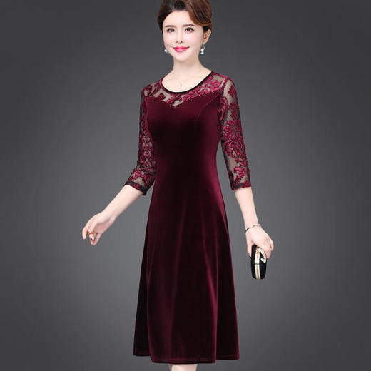 NP-85445新款洋气春秋金丝绒妈妈打底连衣裙 商品图0