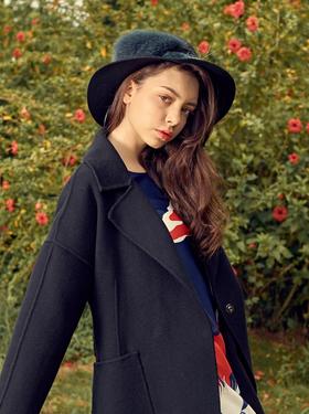 6M003--《阅读者》主题紫貂毛呢圆沿帽--《画尽世间光影，只为挚爱女人》