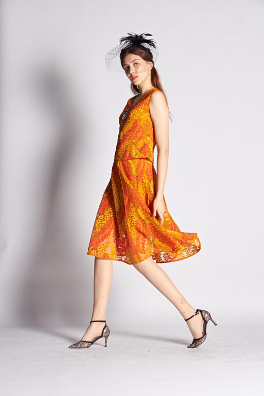 【伯妮斯茵】2T6372--黄色T恤--收获--《燃烧的灵魂--梵高》 商品图1