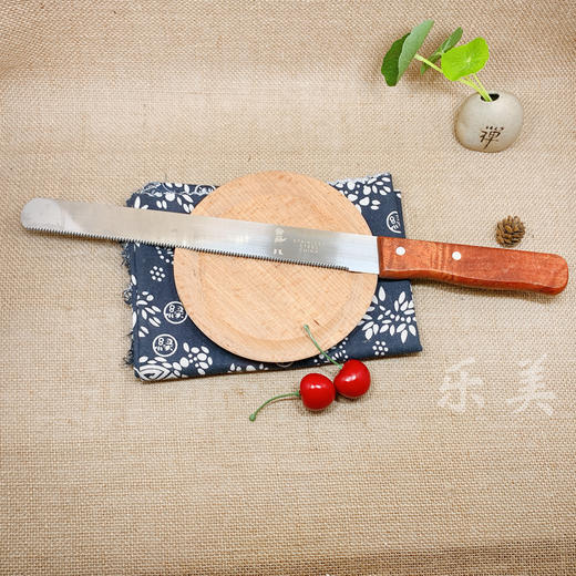 木柄不锈钢蛋糕刀裱花刀面包刀 （随机发） 商品图0