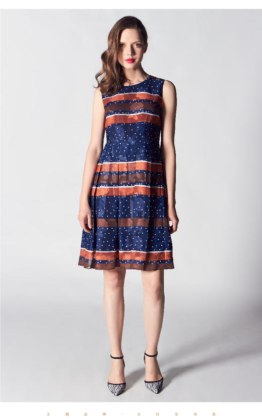 2S69213--蓝色连衣裙--音乐的花谱--《智慧之光--波斯艺术》 商品图4