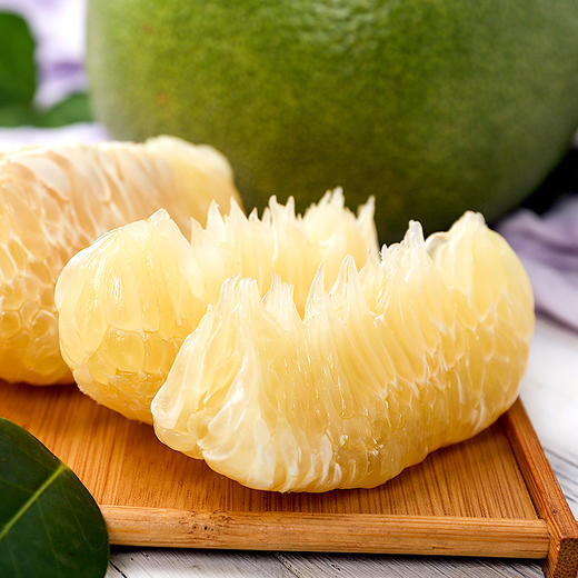 泰国青柚白糖蜜柚子2个装包邮一口爆汁清新香甜皮薄肉厚果肉细腻汁水