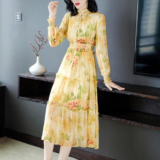 WWM-46416春季新款真丝印花订珠连衣裙 商品图0