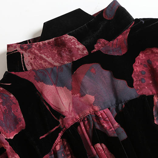 KE-3512春夏新款欧美立领喇叭袖印花植绒不规则衬衫 商品图2