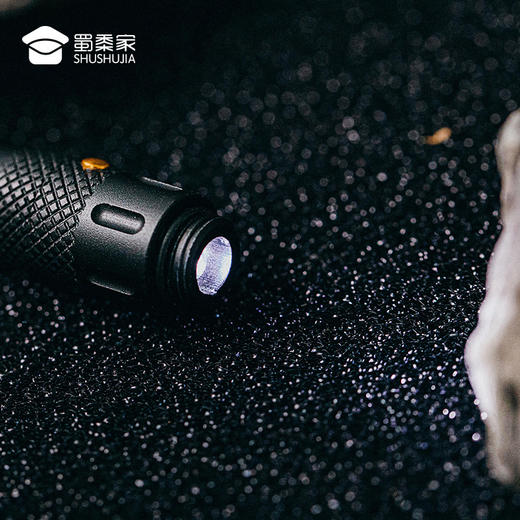 【四合一迷你战术笔】优质合金材质 四种功能合一 赠送电池两组 本品新疆西藏不发货 本品新疆西藏不发货 商品图3