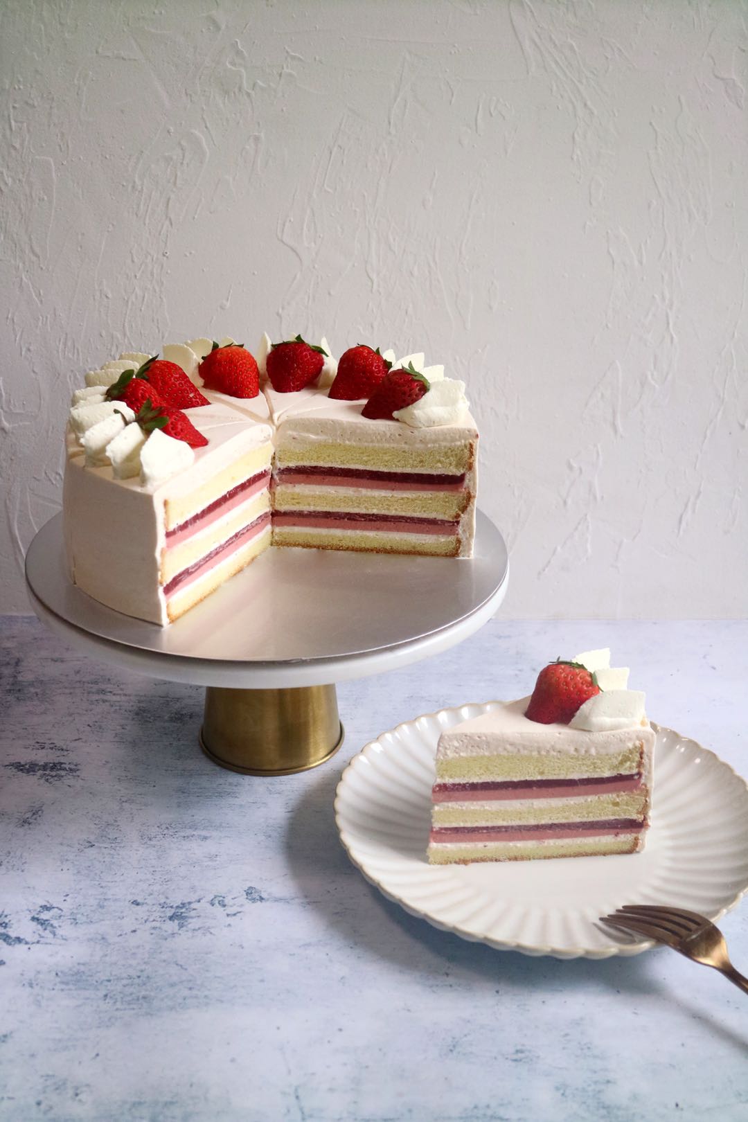 草莓首尔戚风蛋糕切块提前两日预定