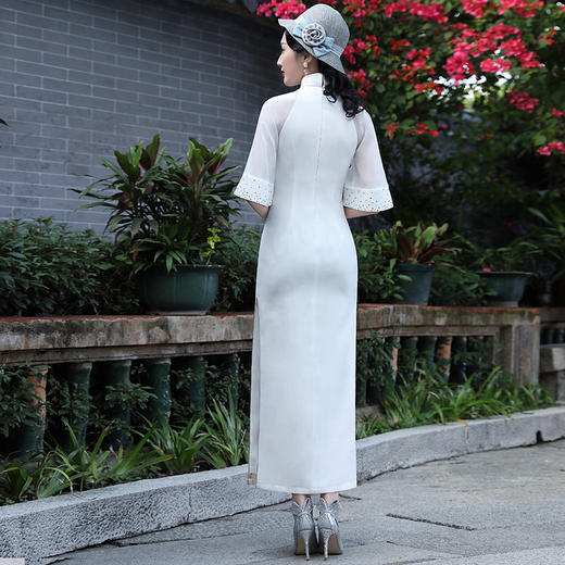 DLQ-A1972新款绣花走秀旗袍长款优雅白色 商品图1
