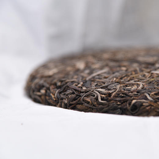 葳盛茶业2017年「茶人书壶馆」普洱生茶400g 商品图3