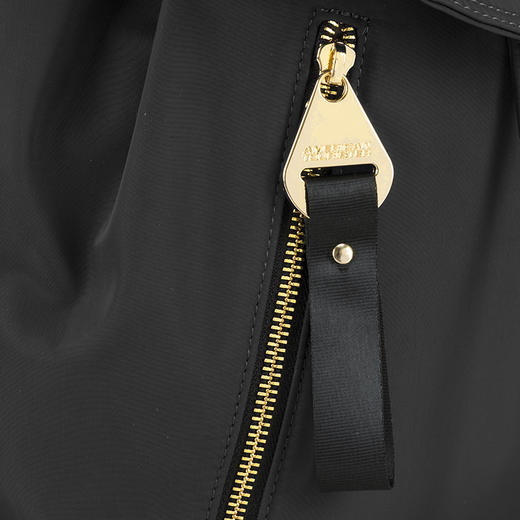 【美旅】时尚翻盖设计 金属拉环配饰 背部隐藏口袋 防盗 轻便 女式包袋 GH3*001&002&003 商品图8