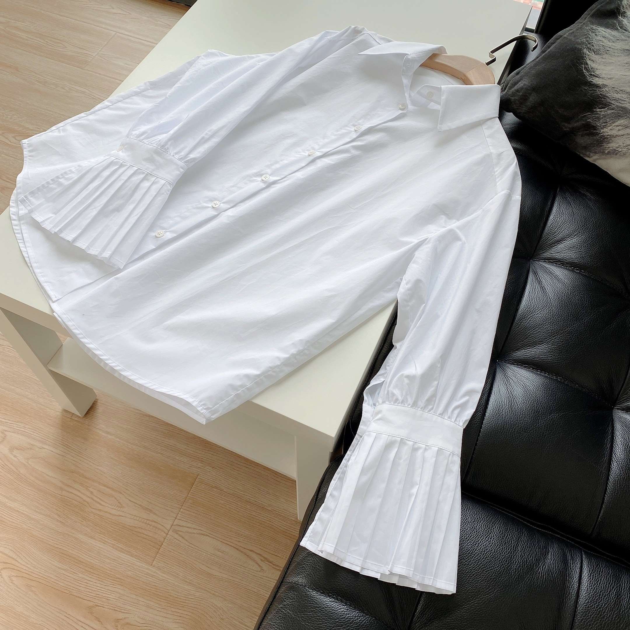 袖口褶皱喇叭衬衫