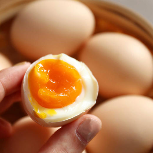 大别山初生蛋俗称开窝蛋个头较小营养较高有聪明蛋的美称