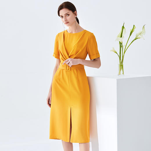 EITIE爱特爱女装春款时尚通勤V领收腰显瘦纯色连衣裙女中长款6107826 商品图4