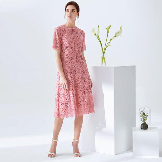 EITIE爱特爱女装春款优雅时尚减龄系带镂空蕾丝连衣裙女中长 商品图1