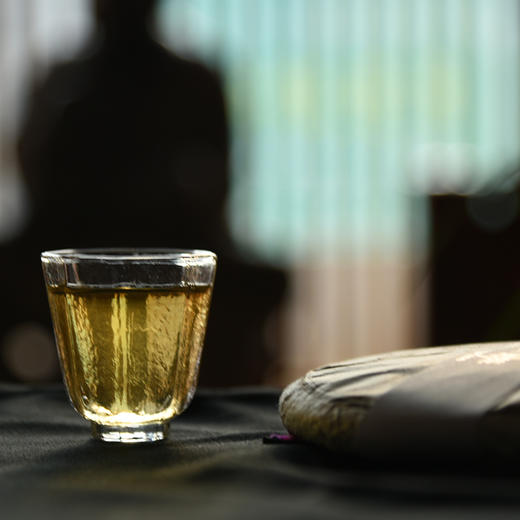 葳盛茶业2017年「茶人书壶馆」普洱生茶400g 商品图2