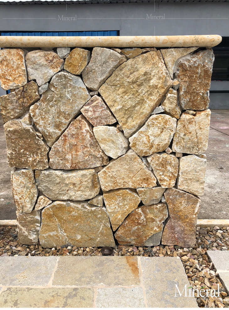 印第安纳墙石拐角黄色